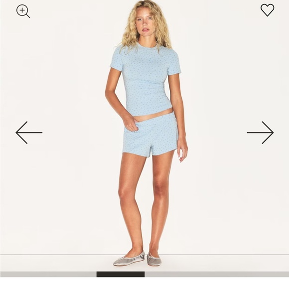 SKIMS NWOT cotton jersey t-shirt powder blue micro floral top shirt size M - Picture 5 of 10